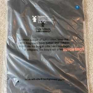 Men’s large dutch luv tshirt